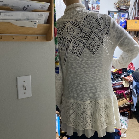 Ladies Cardigan size XS - Picture 6 of 7